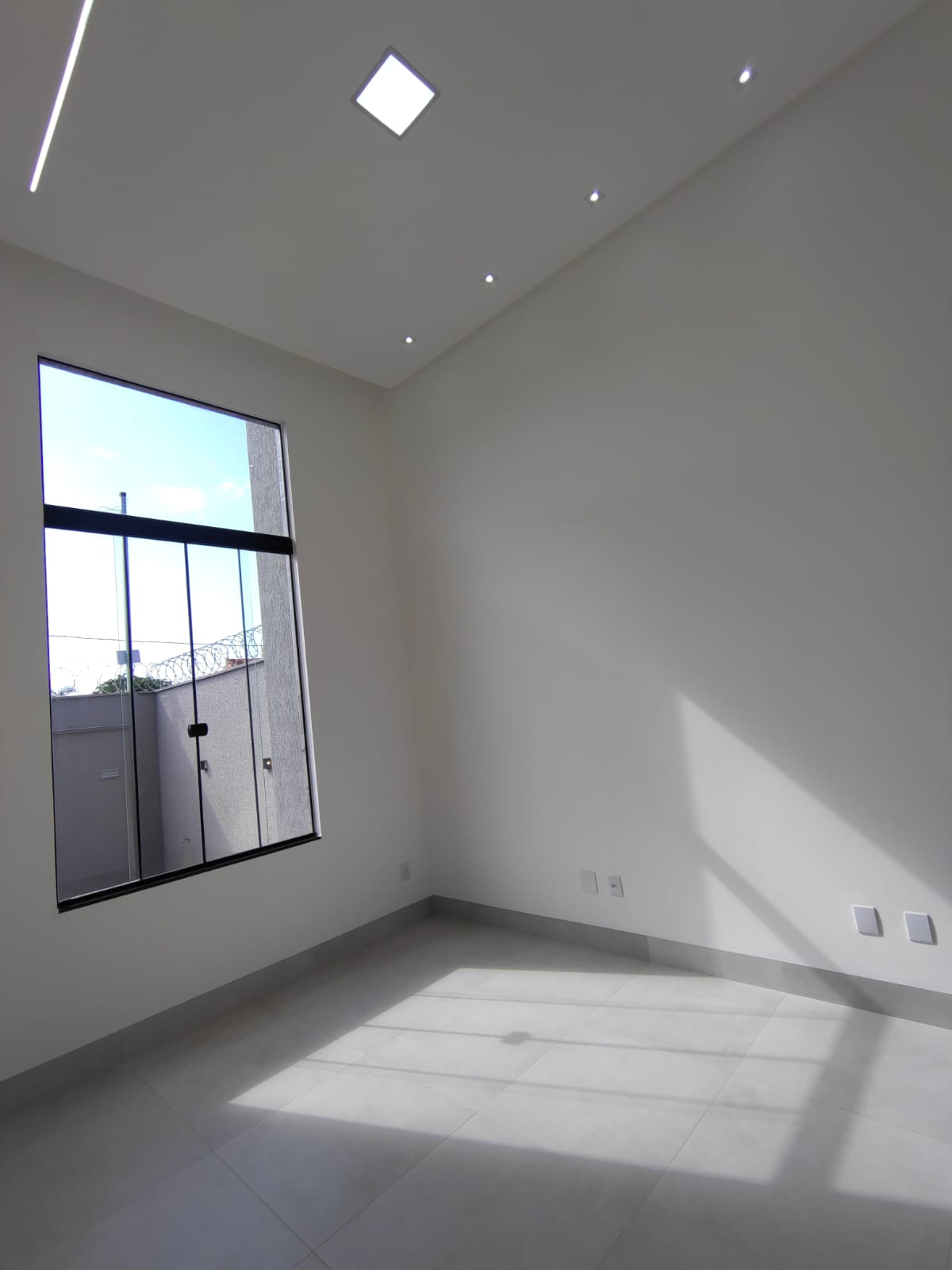 Casa 3 quartos em Sítios Santa Luzia, Aparecida de Goiânia · 112 m² — miniatura 4