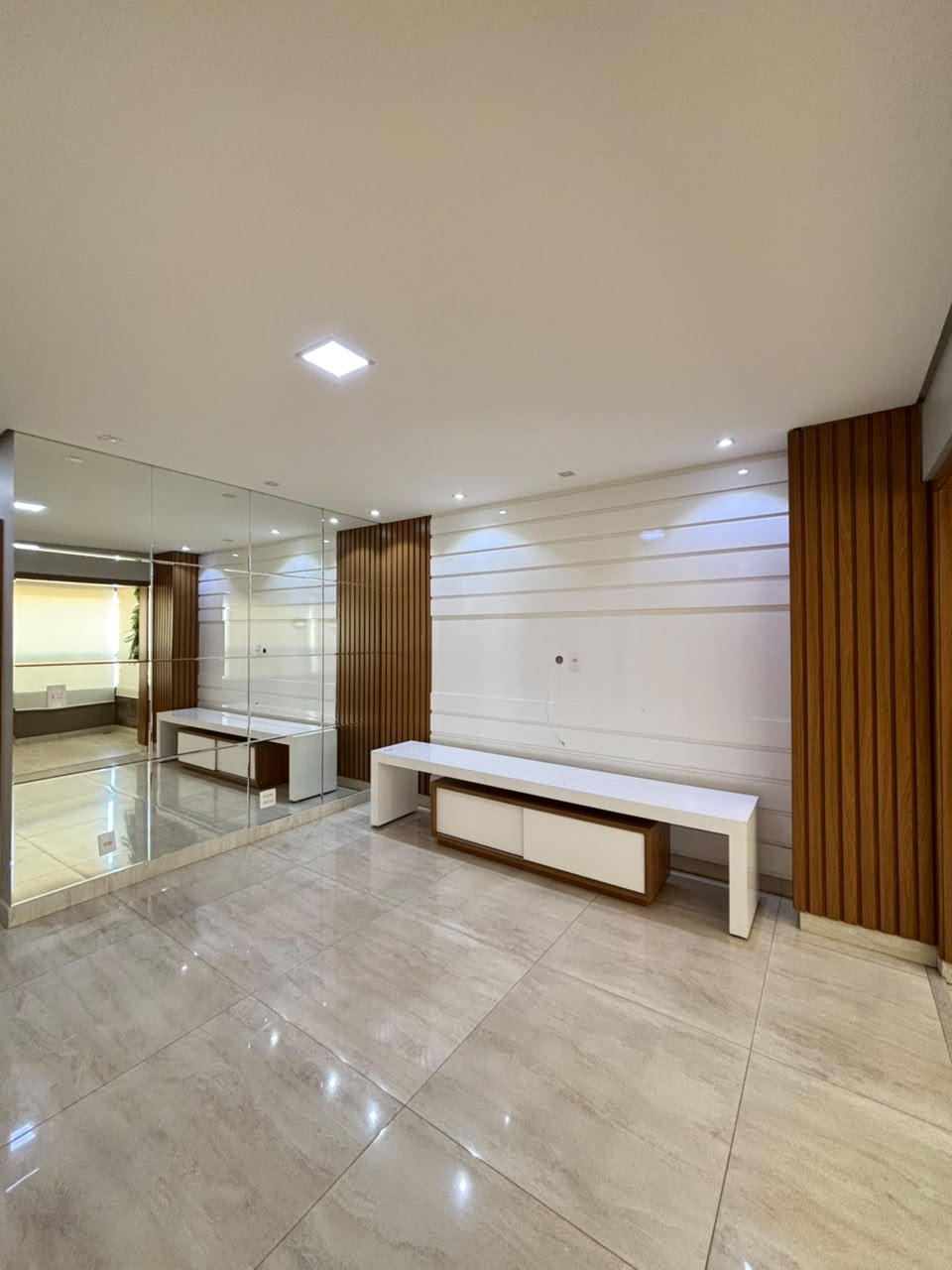 Apartamento de 139 m² com 3 suítes no Setor Bueno. — miniatura 9