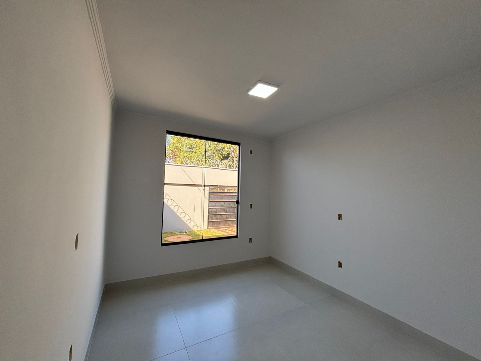 Casa 3 quartos no Jardim Veneza, Aparecida de Goiânia — miniatura 3