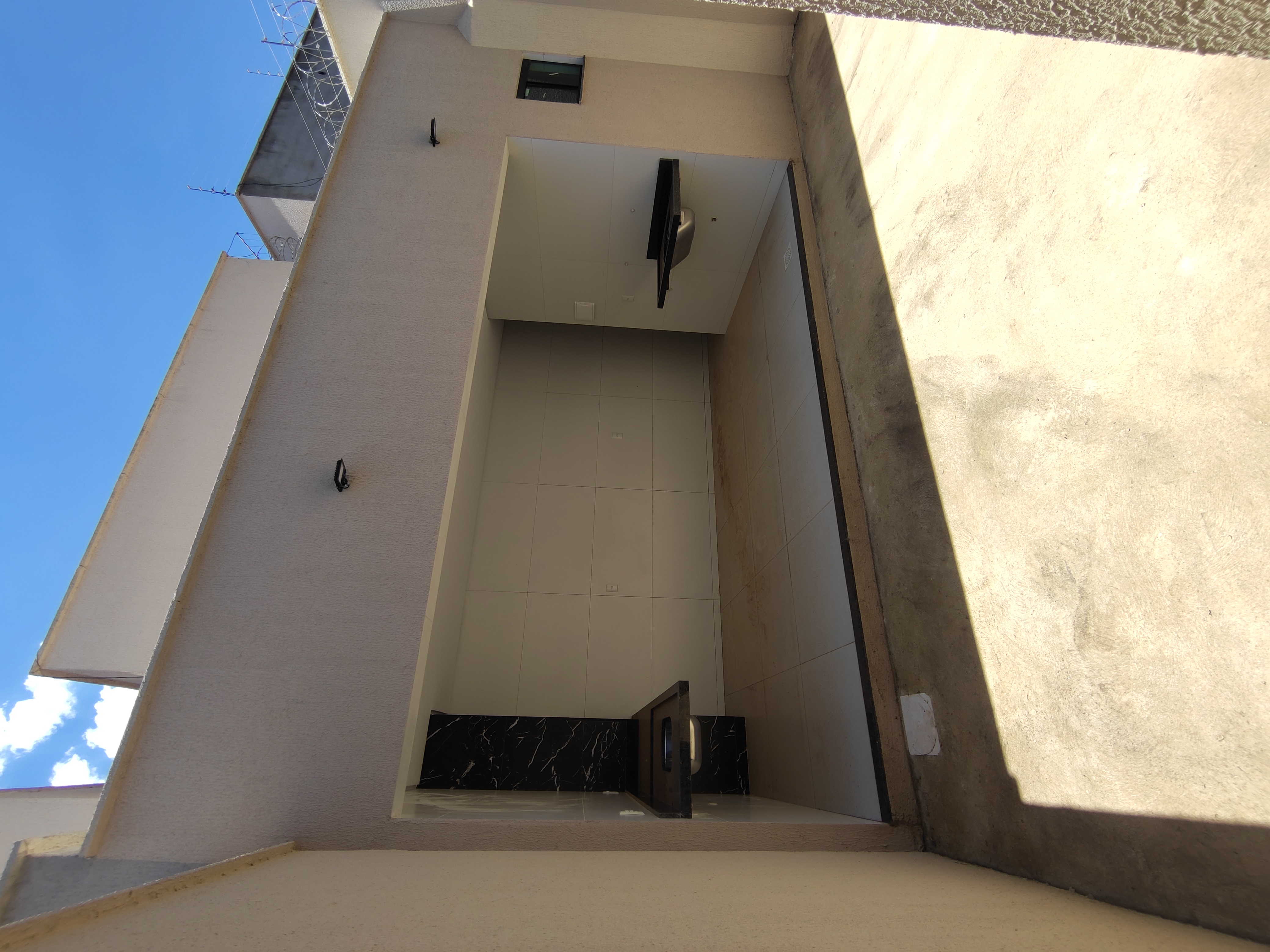 Casa 3Q, sendo 1 suíte – Santa Luzia — miniatura 13