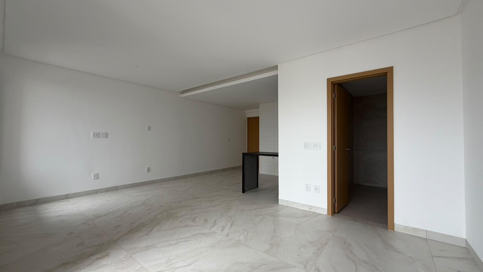 Studio no WTC Residence: 45 m² e 1 vaga no Setor Marista — miniatura 3