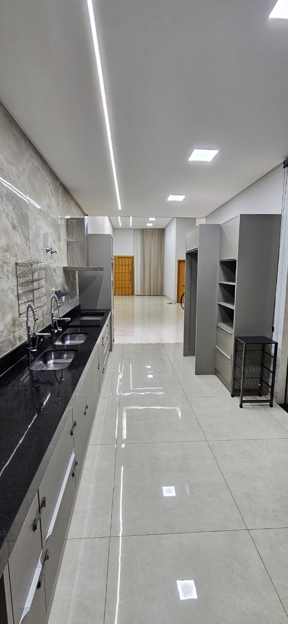 Casa 3 suítes com armários e piscina - Jardim Atlântico — Casa à venda em Jardim Atlântico (foto 1)