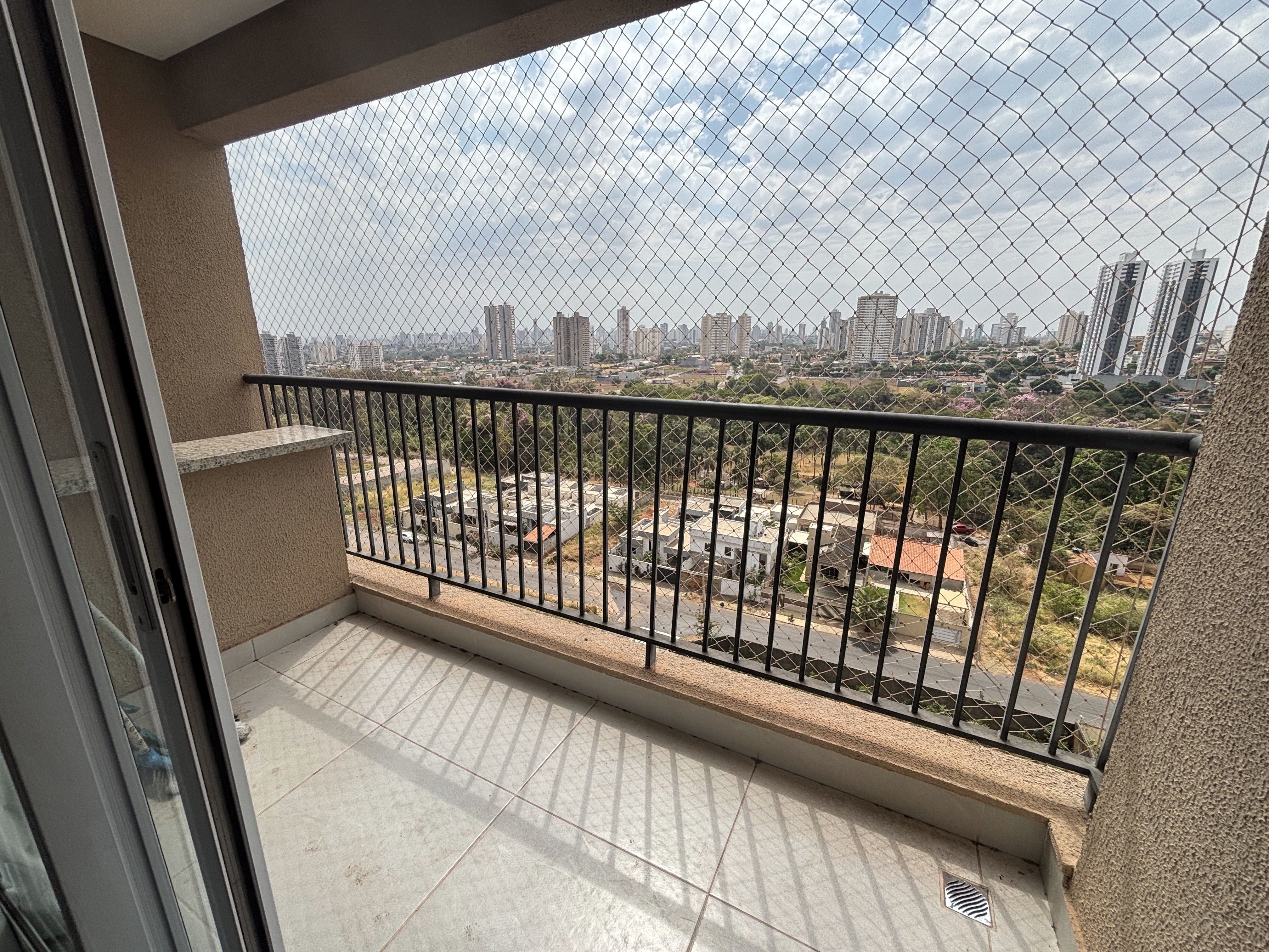 Intense Parque Cascavel: 2 quartos, nascente e armários no 10º andar — Apartamento à venda em Vila Rosa (foto 2)