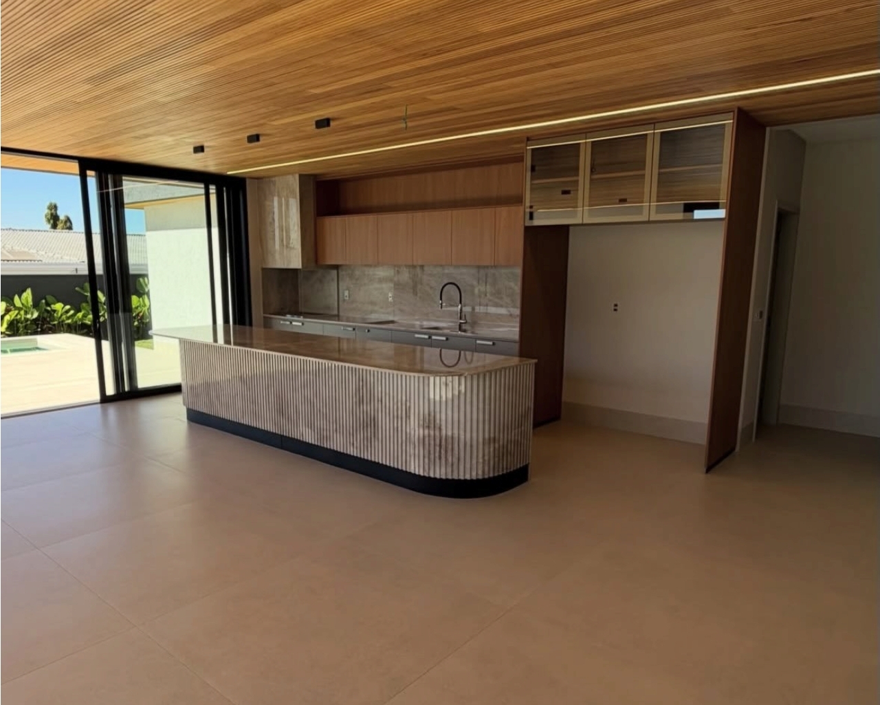 Sobrado novo de alto padrão à venda no Alphaville Ipês — miniatura 11