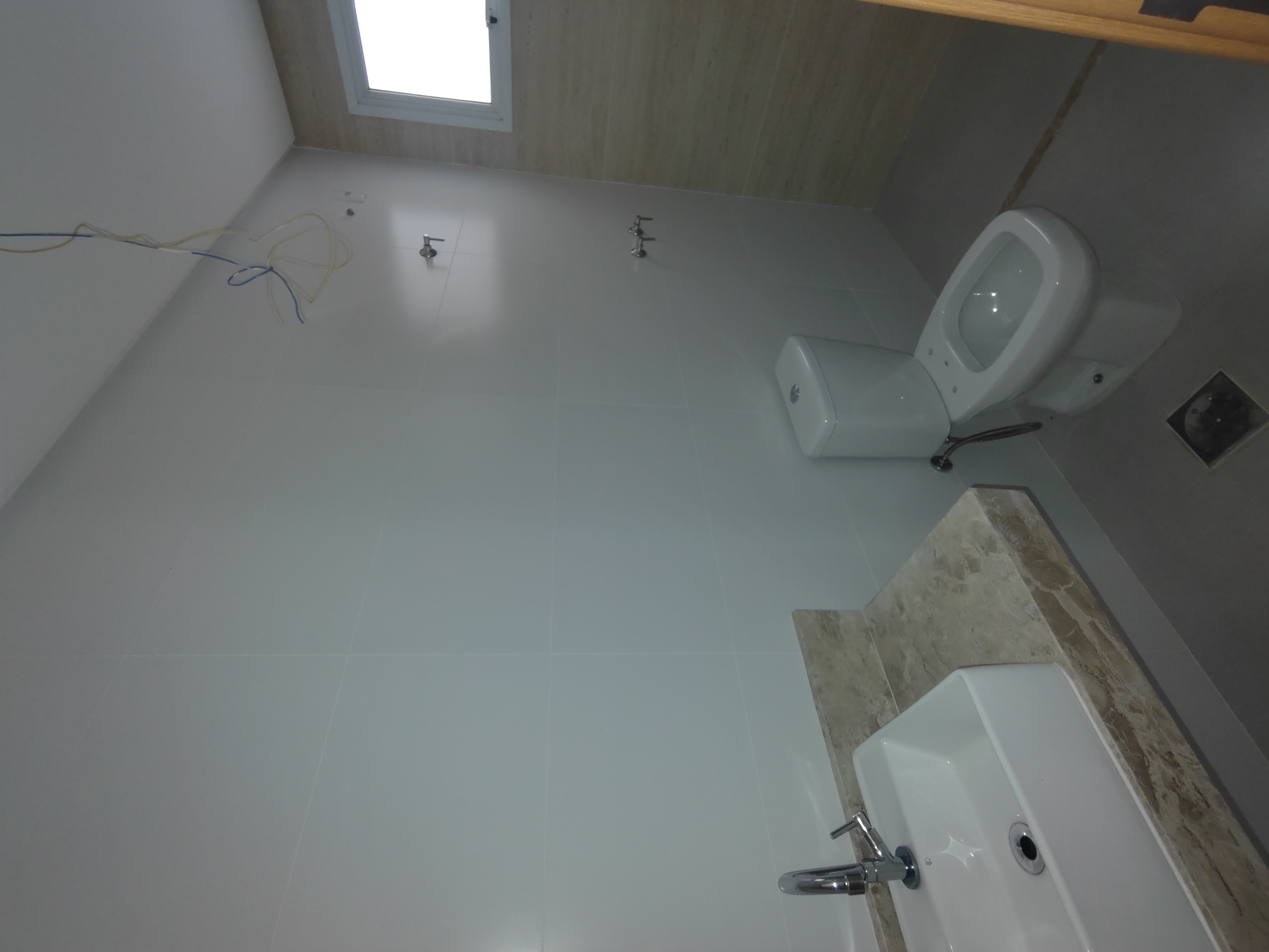 Sobrado 4S, Condomínio Parque das Laranjeiras — Casa em condomínio à venda em Chácaras Alto da Glória (foto 2)
