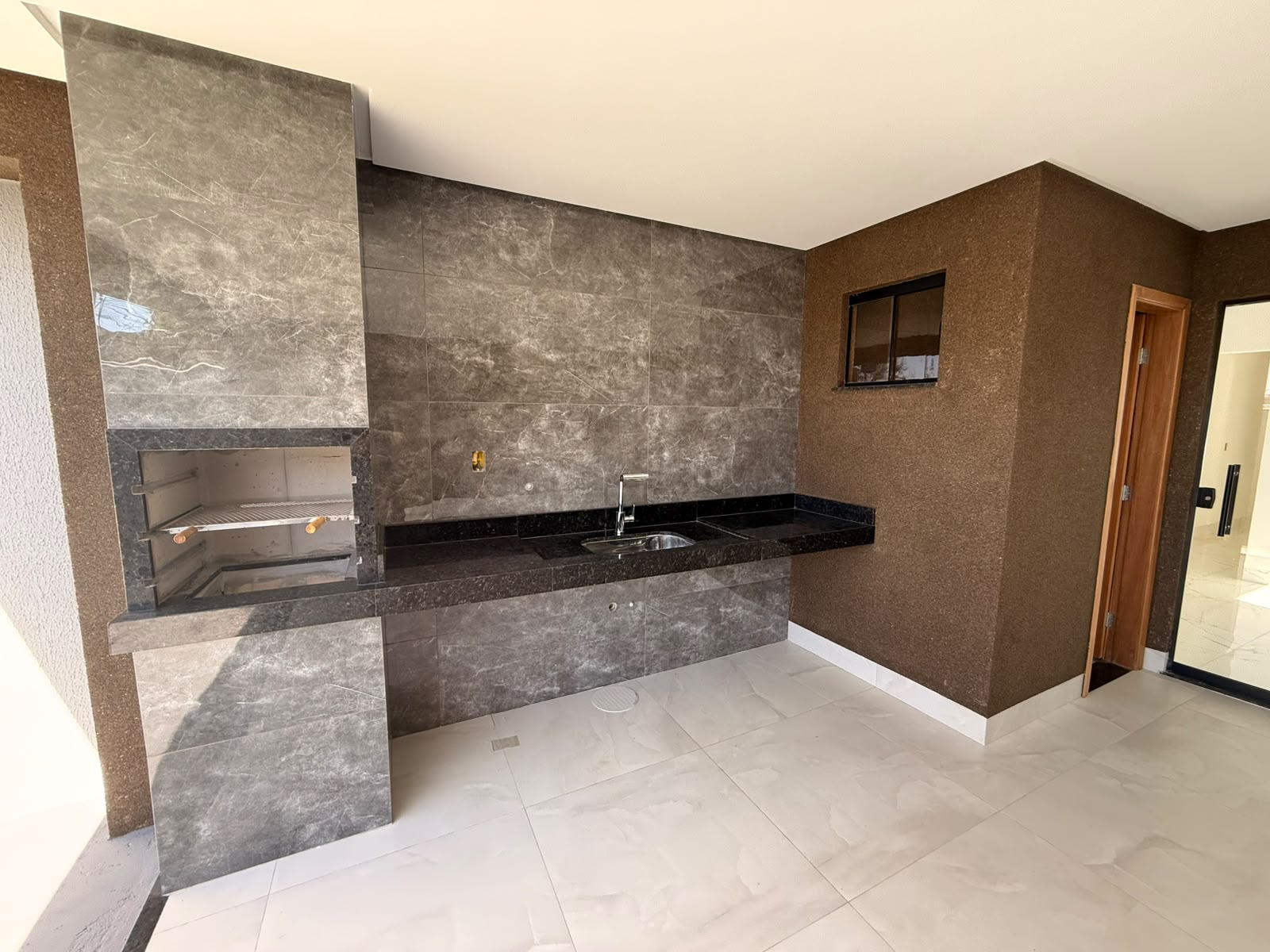 Casa 3 quartos no Setor Tocantins, Aparecida de Goiânia — miniatura 3