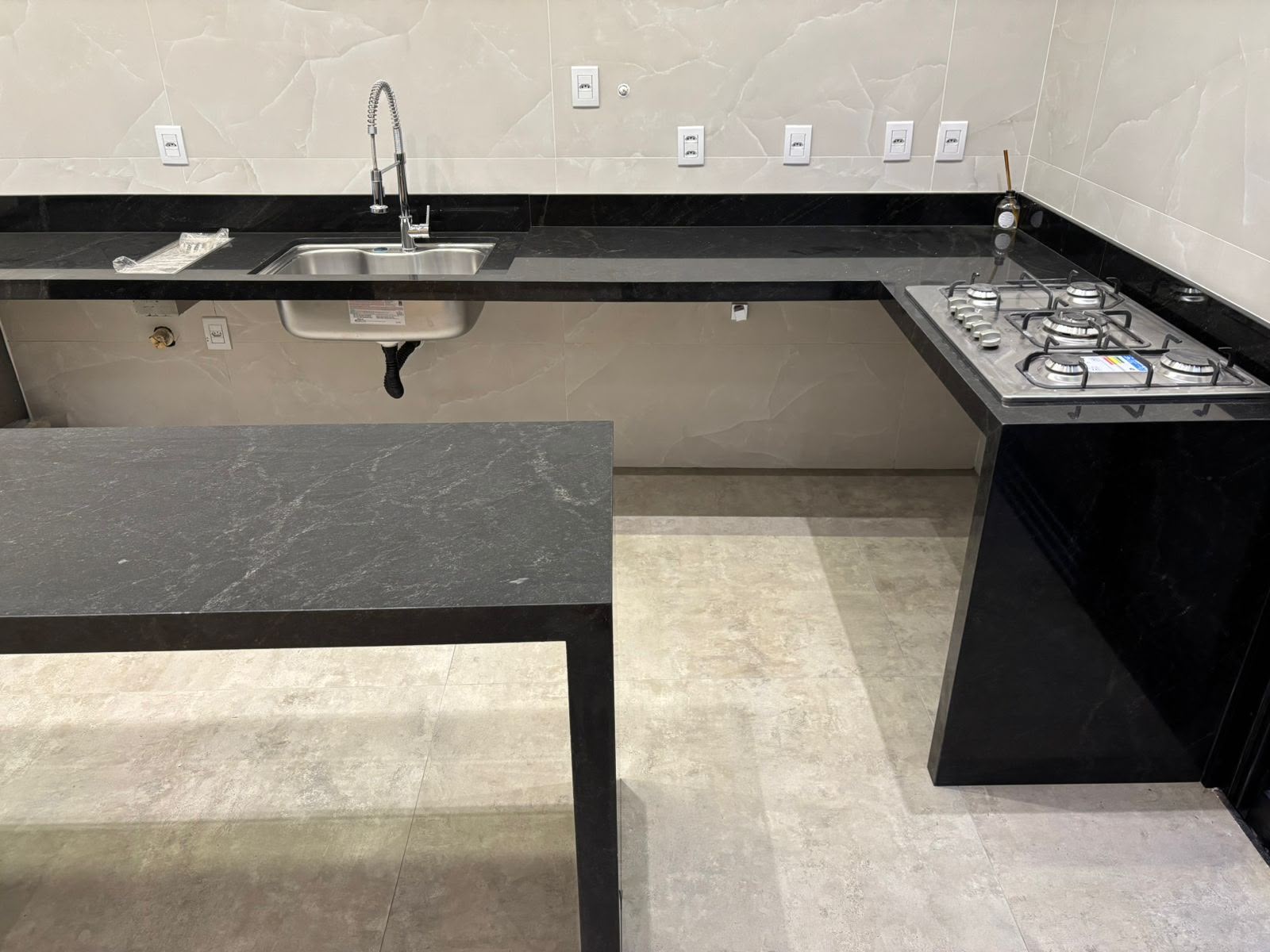 Casa térrea — Jardins Capri por apenas R$ 1.100.000 — Casa em condomínio à venda em Jardins Capri (foto 6)