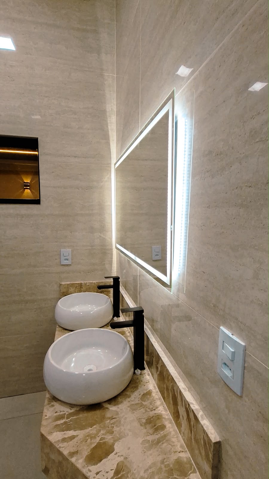 Casa com 3 suítes e piscina, Vila Brasília — miniatura 2