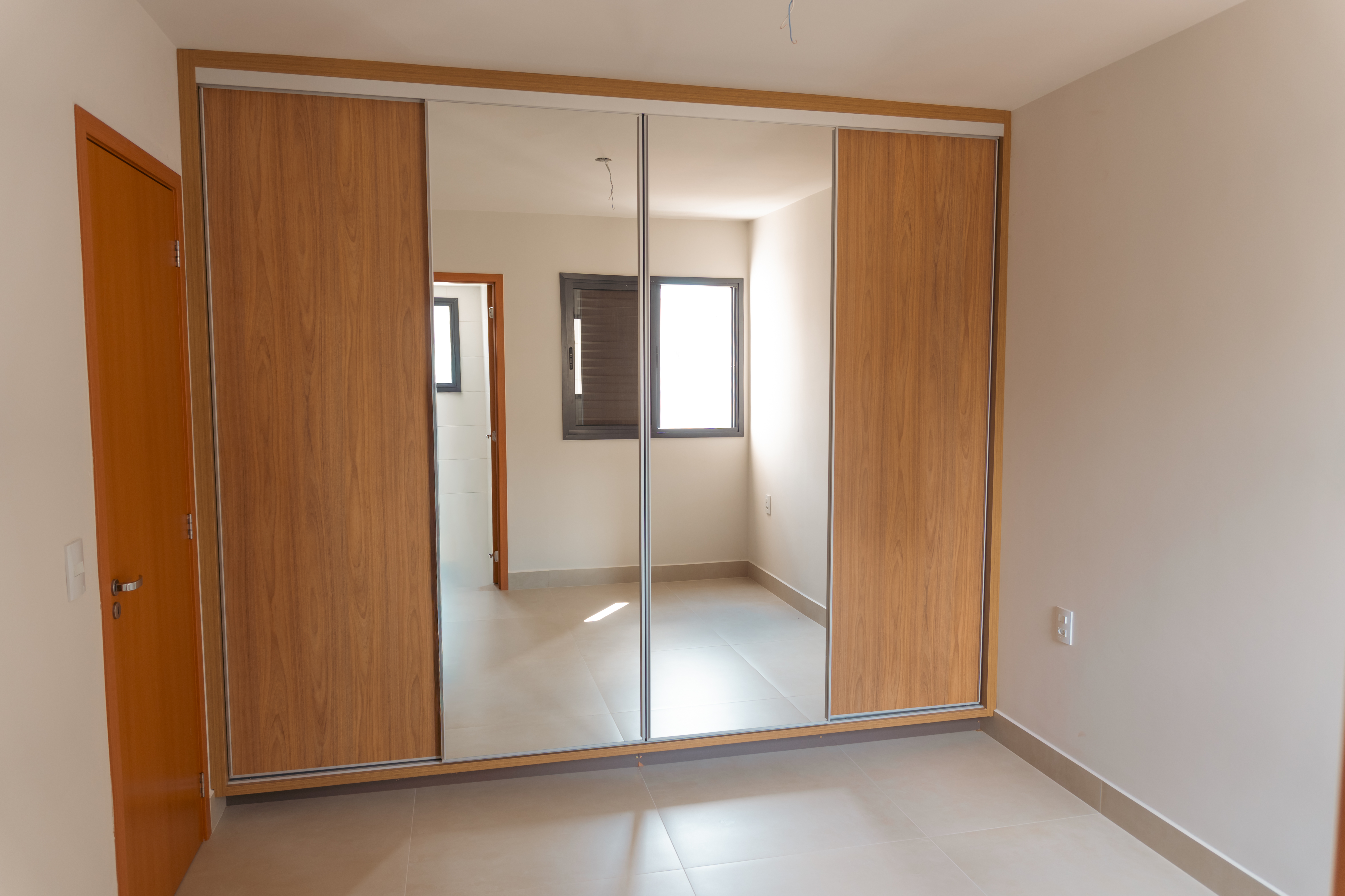 Apartamento completo em armários — miniatura 13