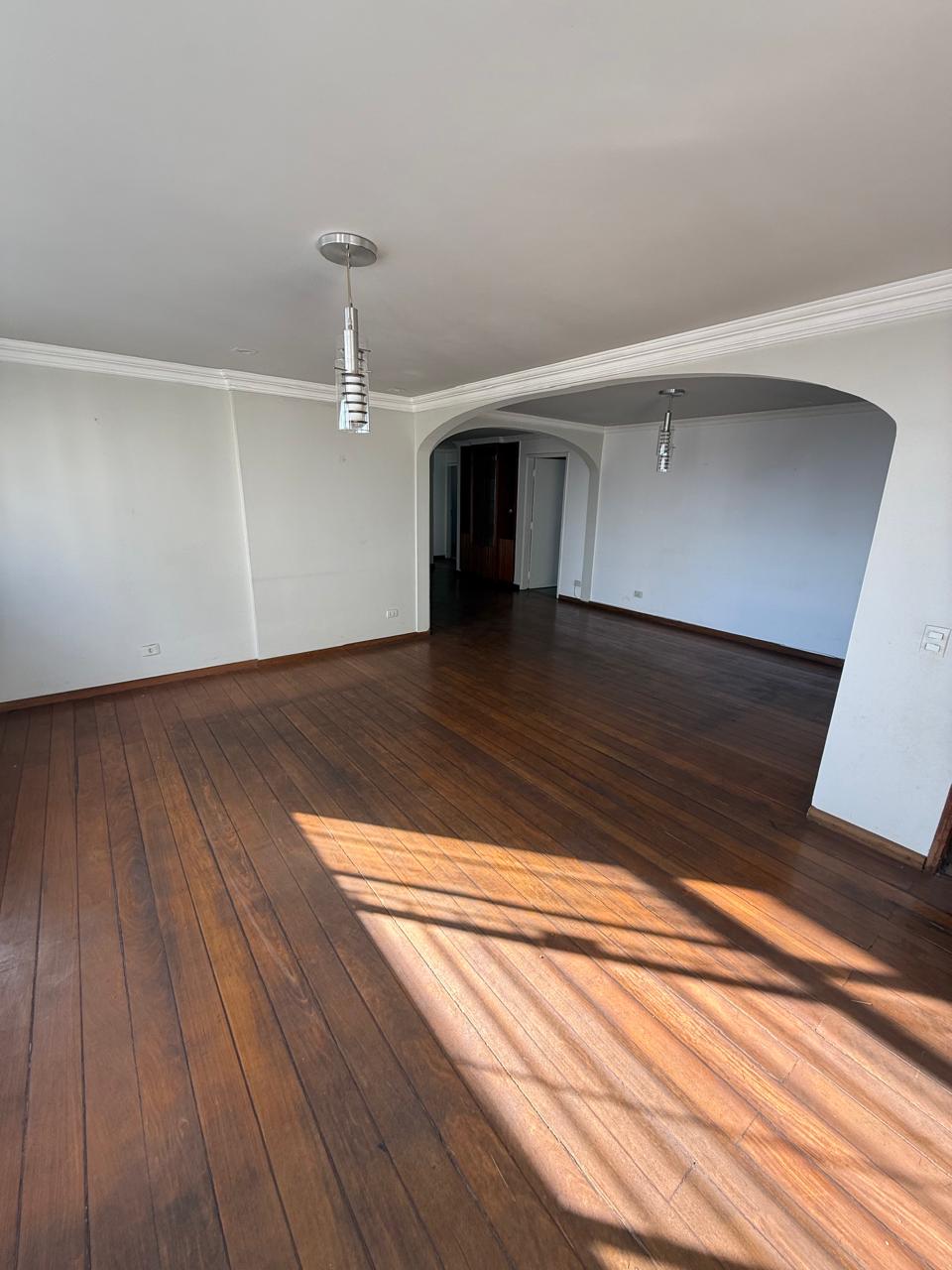 Apartamento 4 quartos com 1 suíte no Setor Oeste — Apartamento à venda em Setor Oeste (foto 1)