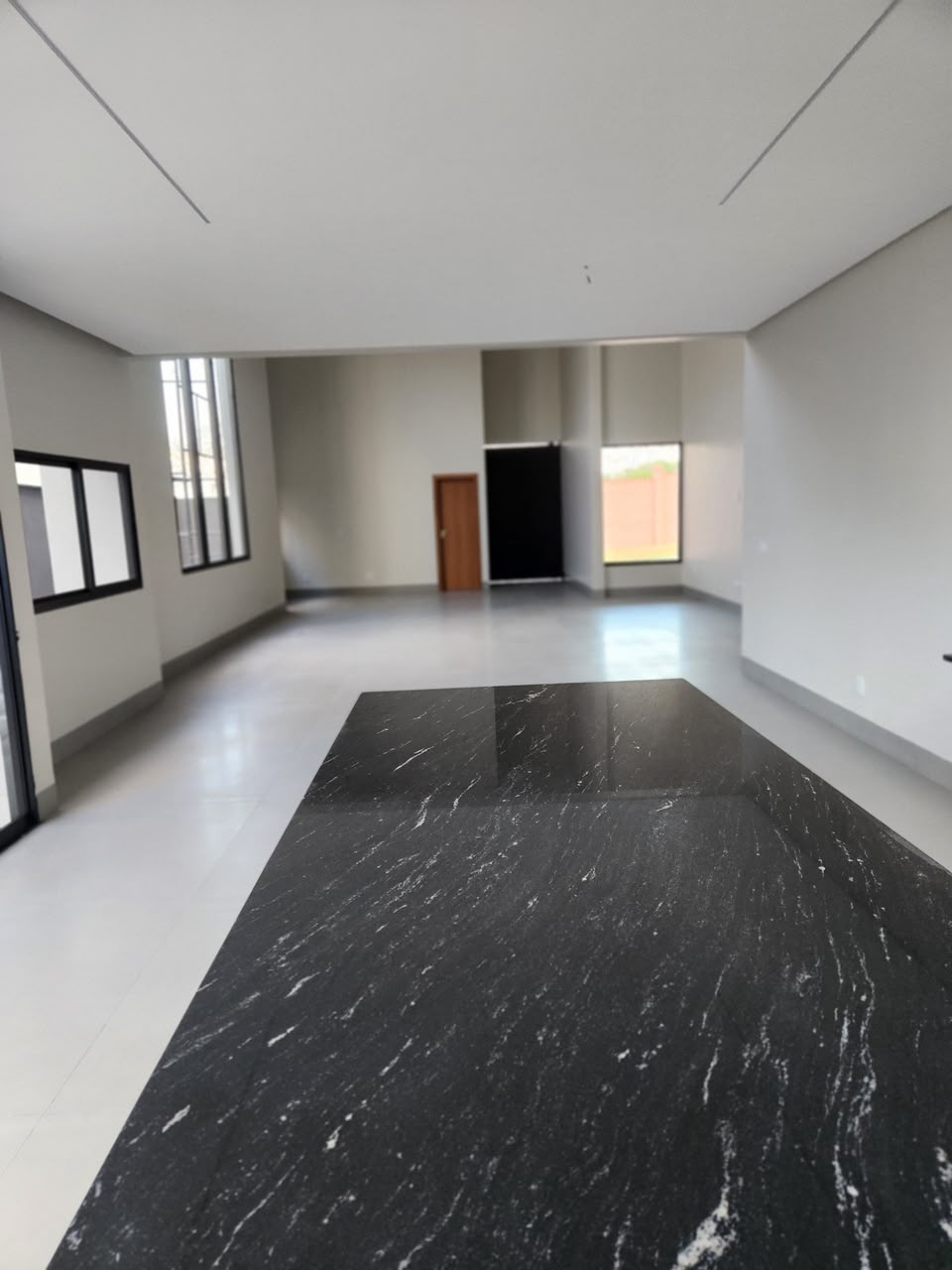 Casa térrea: 3 suítes no Portal Sol Garden — Casa em condomínio à venda em Residencial Goiânia Golfe Clube (foto 2)