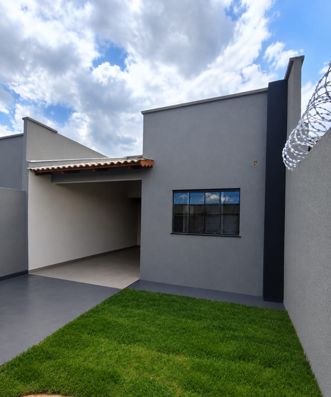 Casa 2 quartos no Jardim Iracema, Aparecida de Goiânia — Casa à venda em Jardim Iracema (foto 1)