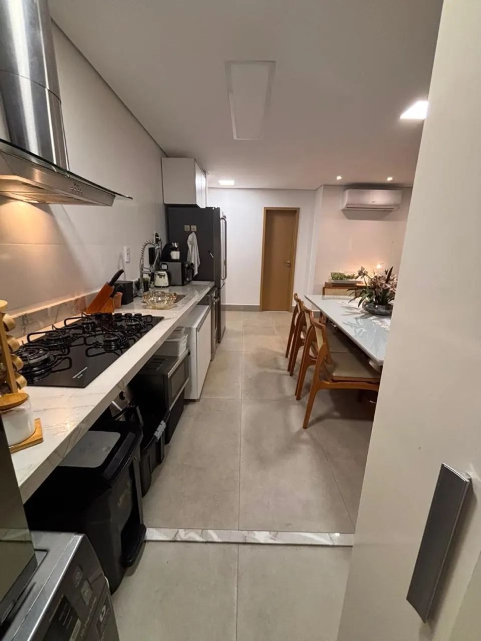 Apartamento nascente com 3 suítes, 98 m², no Setor Bueno — miniatura 4