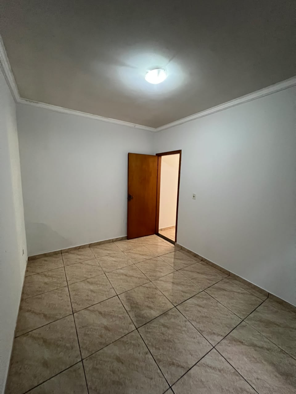 Casa, 3 quartos, sendo 1 suíte - Bairro Célia Maria — miniatura 13