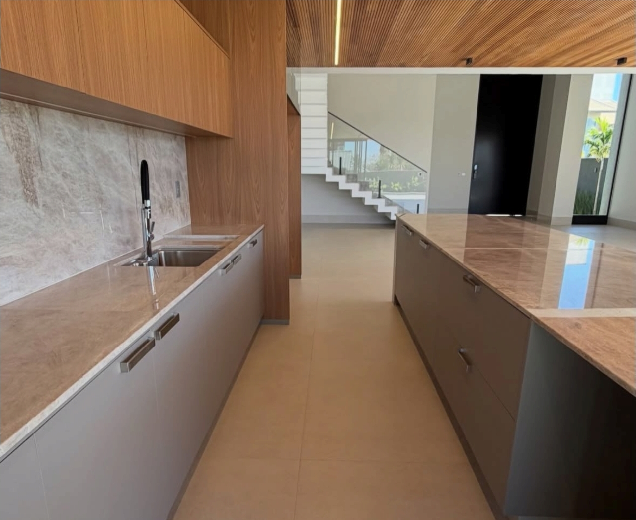 Sobrado novo de alto padrão à venda no Alphaville Ipês — miniatura 14