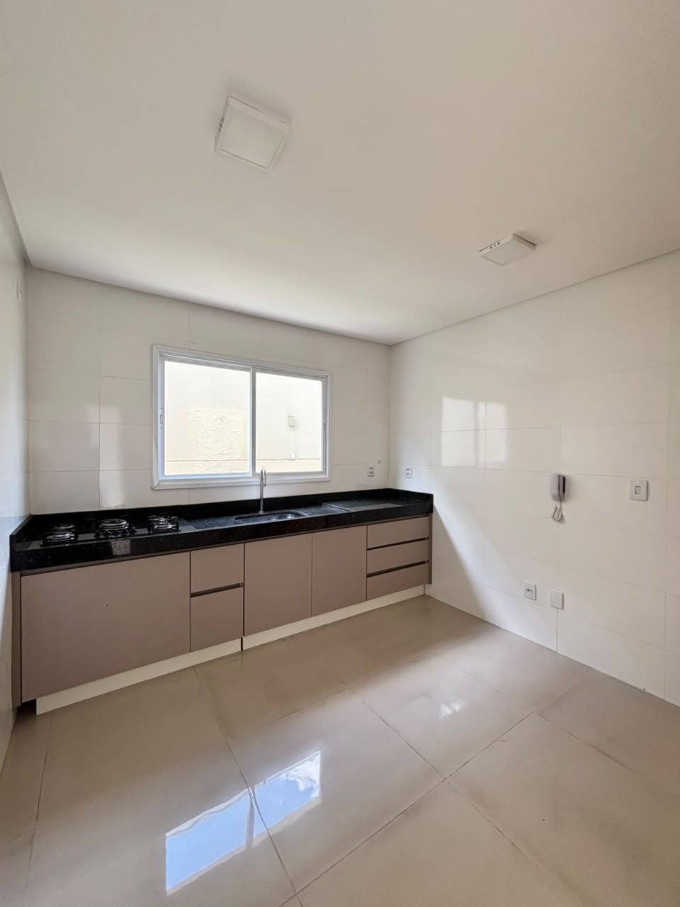 Sobrado no bairro Cardoso com 3 suítes, 150 m² e quintal privativo — miniatura 8