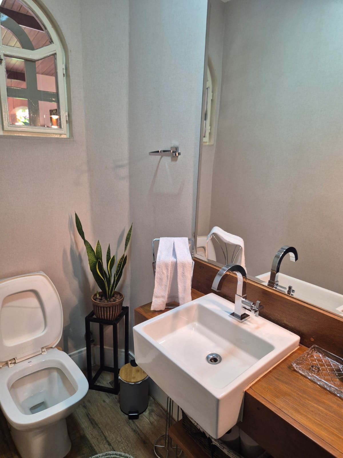 Linda casa de alto padrão no Parque Acalanto — miniatura 8