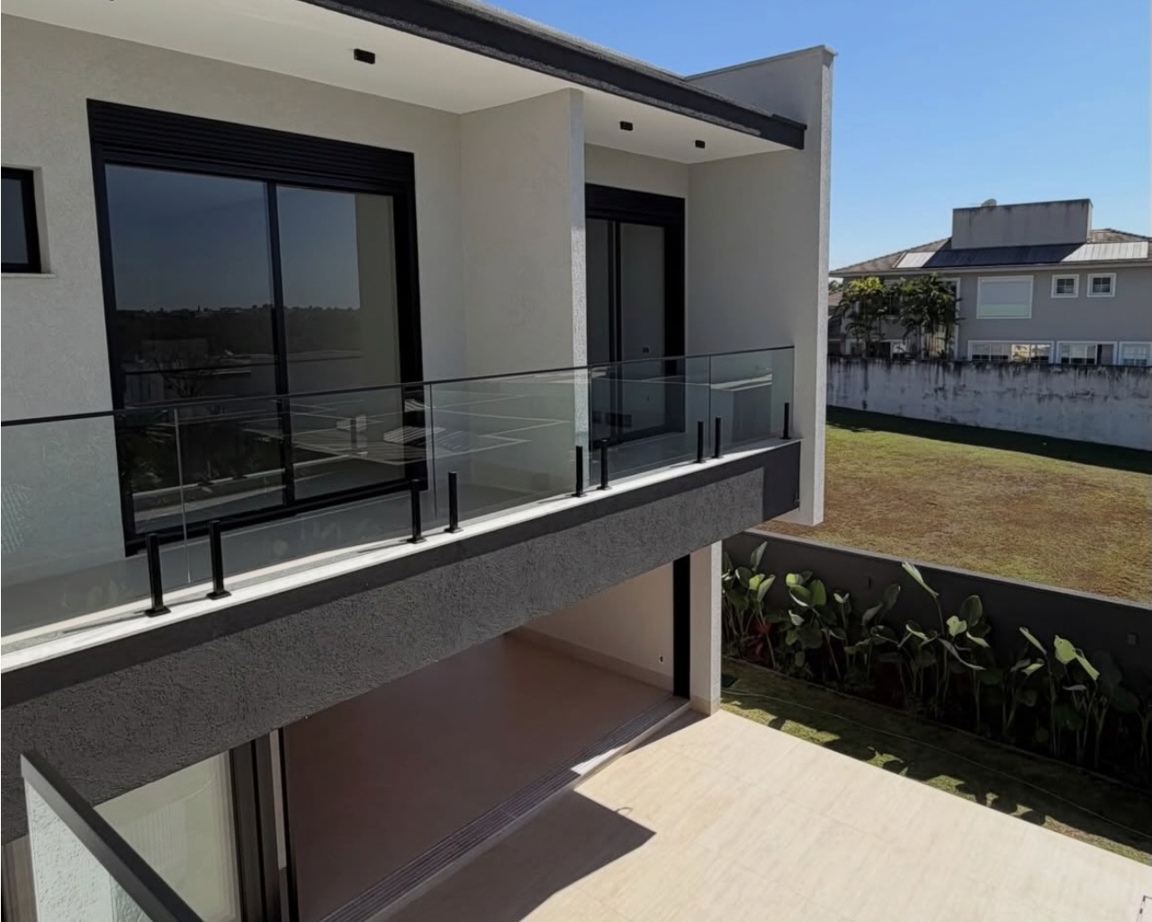 Sobrado novo de alto padrão à venda no Alphaville Ipês — miniatura 4